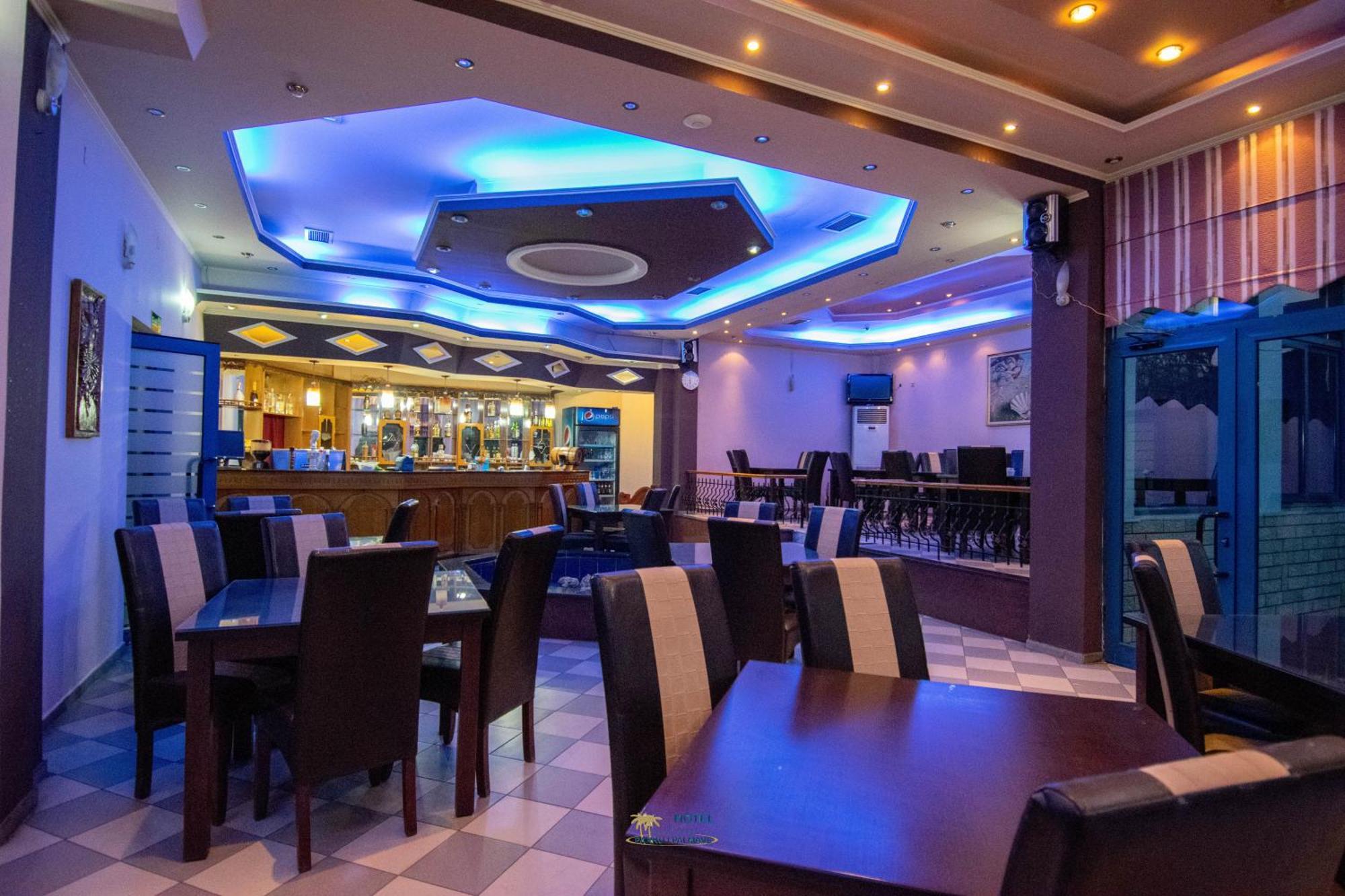 Hotel Parku I Palmave จีโรคาสเตอร์ ภายนอก รูปภาพ